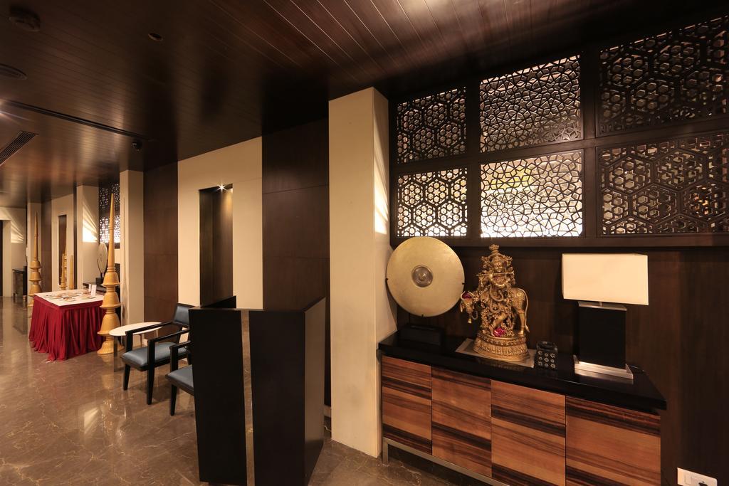 Hotel Regalia Tirupati Exterior photo