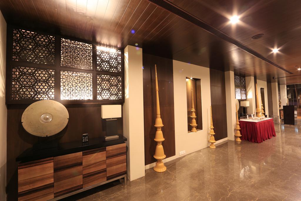 Hotel Regalia Tirupati Exterior photo