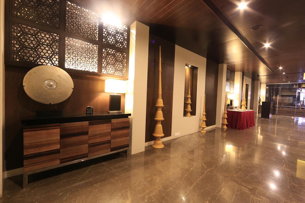 Hotel Regalia Tirupati Exterior photo