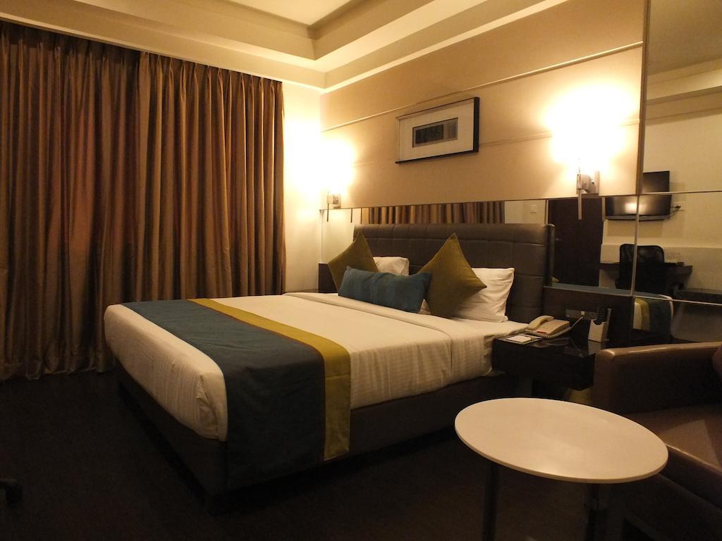 Hotel Regalia Tirupati Exterior photo