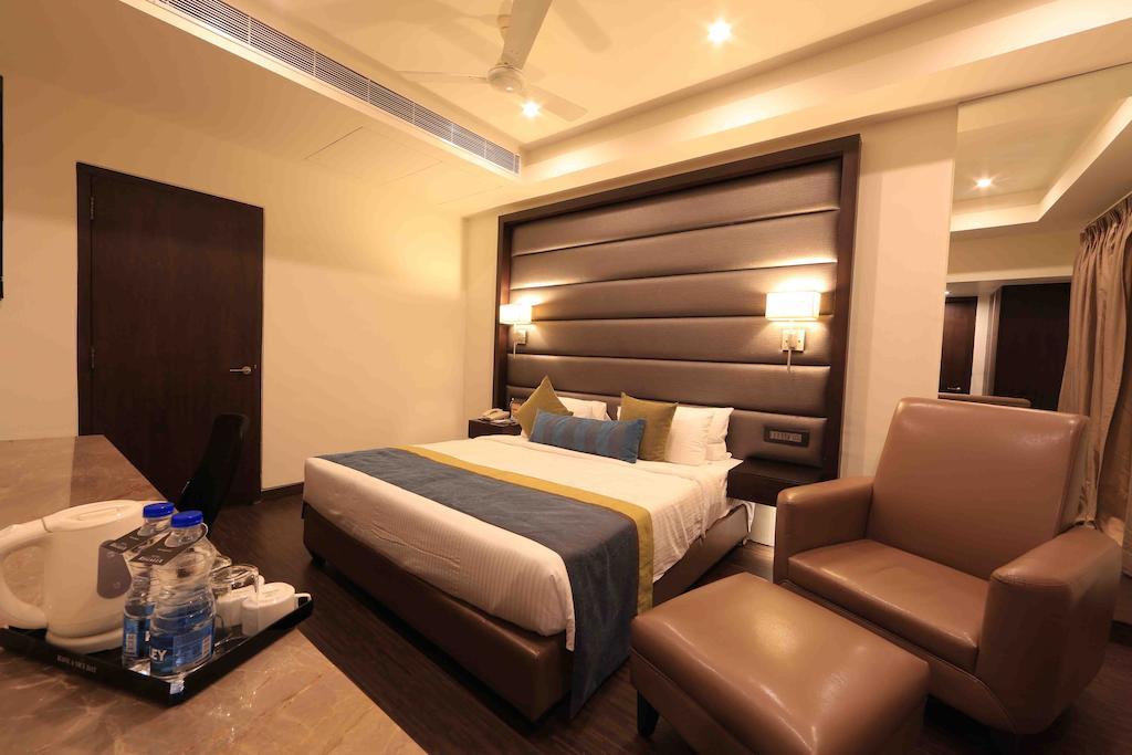 Hotel Regalia Tirupati Exterior photo