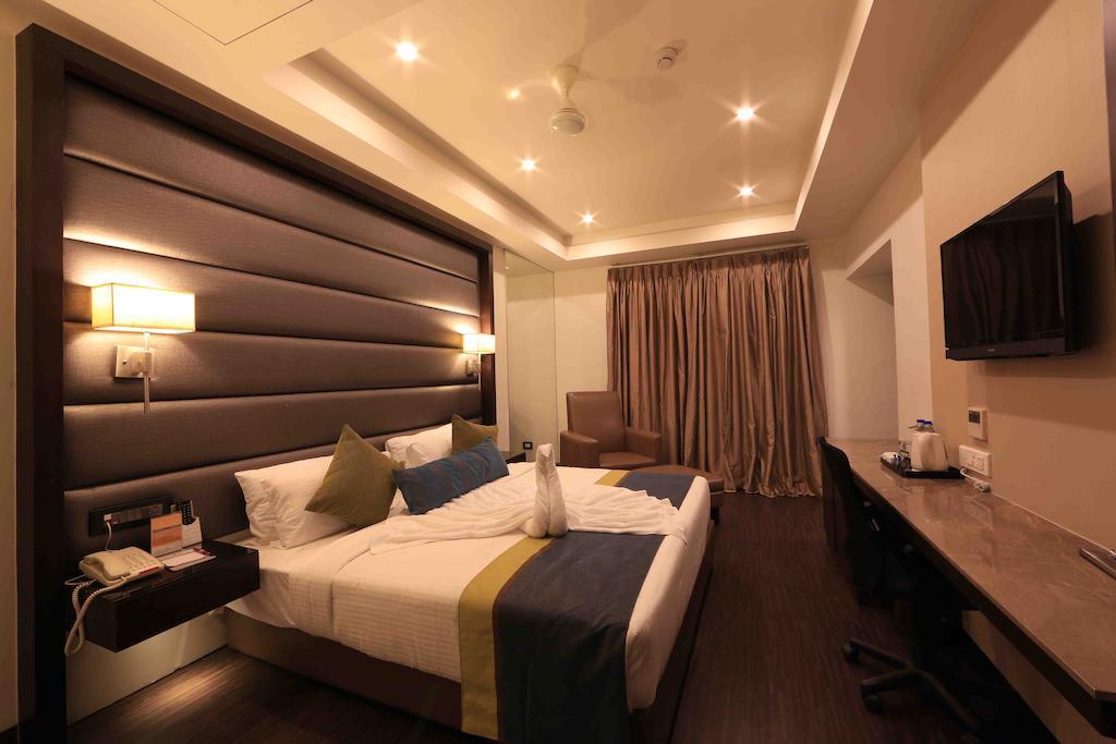 Hotel Regalia Tirupati Exterior photo