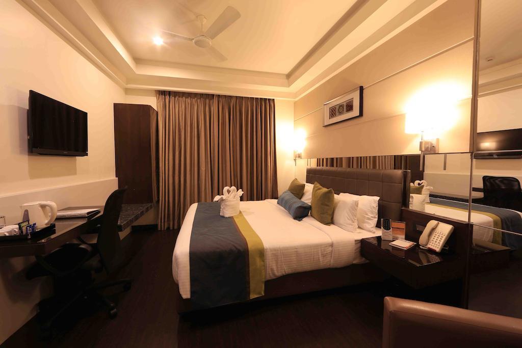 Hotel Regalia Tirupati Exterior photo